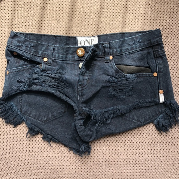 One Teaspoon Black Bonita’s - Picture 1 of 3